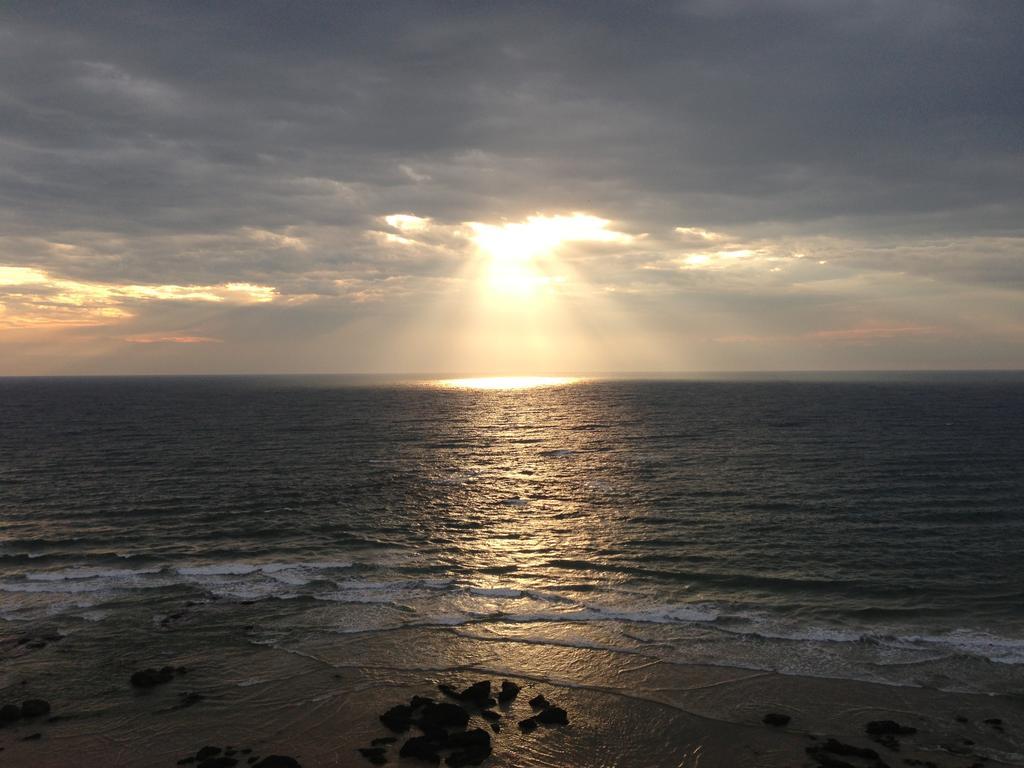 Azura Beach House B&B พอร์ตแมคควอรี ภายนอก รูปภาพ