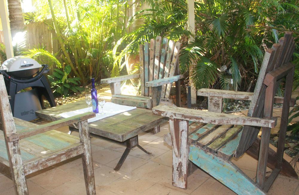 Azura Beach House B&B พอร์ตแมคควอรี ภายนอก รูปภาพ